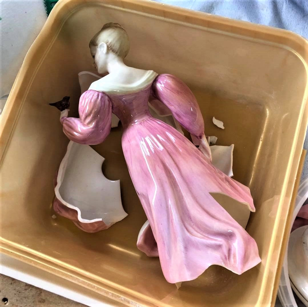 Can you fix broken ceramics? W R I G H T W A Y STUDIOS & Auckland