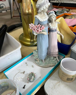 Lladro figurine repair